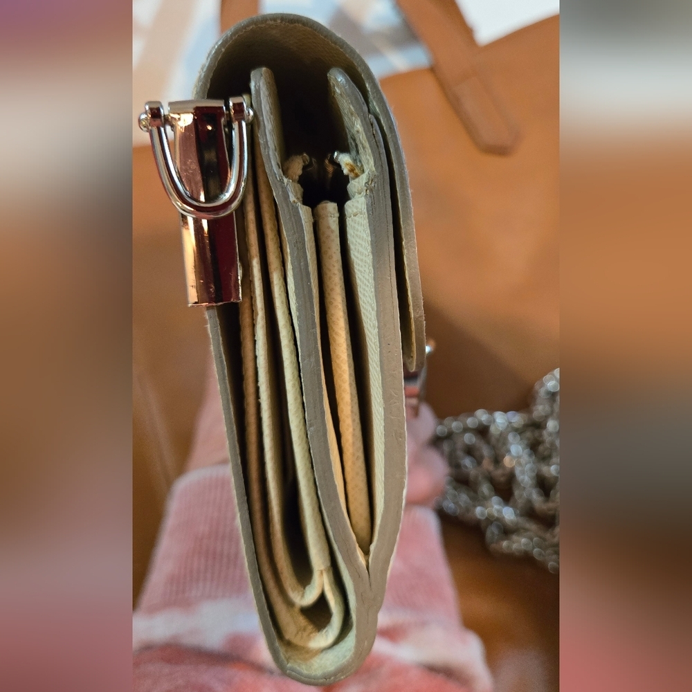 Louis Vuitton Epi Portefeiulle Joy Trifold Wallet converted to crossbody. AUTHEN - Picture 9 of 13